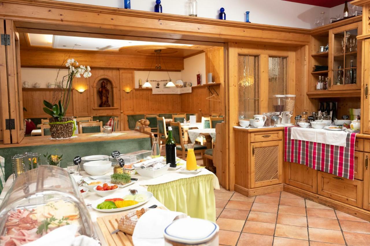 איוגנדורף Gasthof Neuwirt מראה חיצוני תמונה